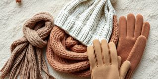 Jak zachować umiar w zimowych dodatkach, by stylizacja była ciepła i harmonijna